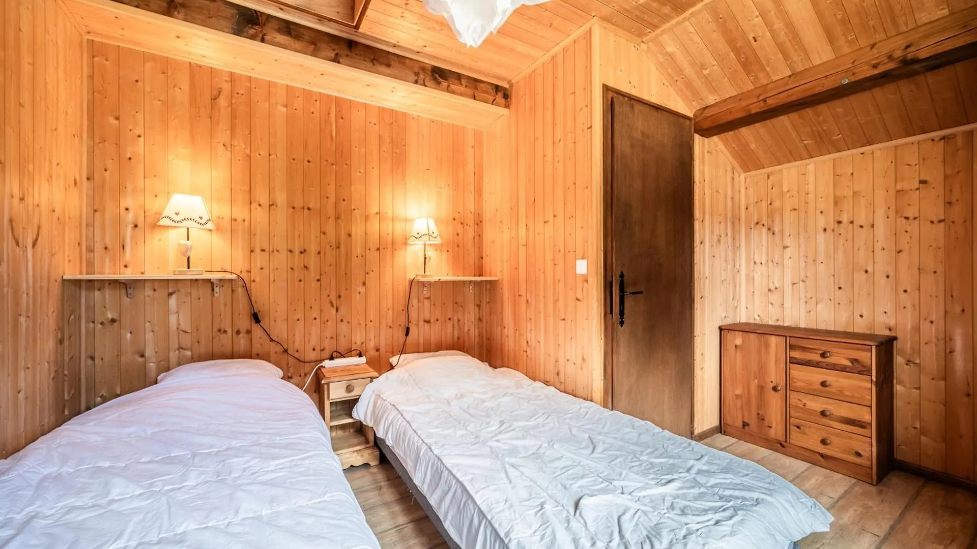 Alpesi faház Demi-Chalet Les Trolles 6-8 Pers Taninges